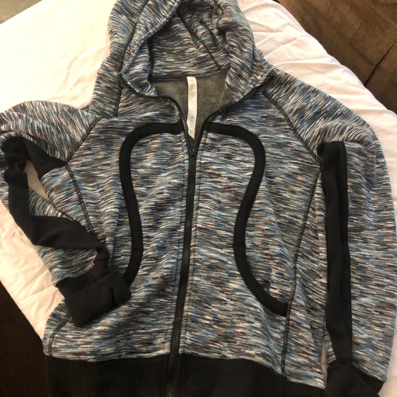 lululemon athletica Jackets & Blazers - Lululemon zip-up sweatshirt